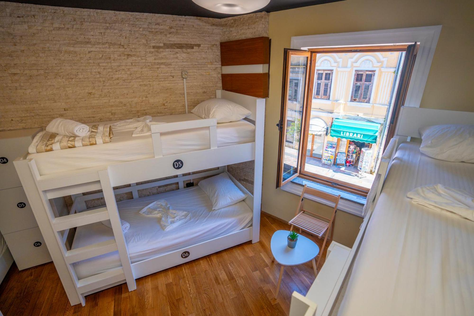 Terrace Hostel & Lounge Bar Шкодер Екстер'єр фото