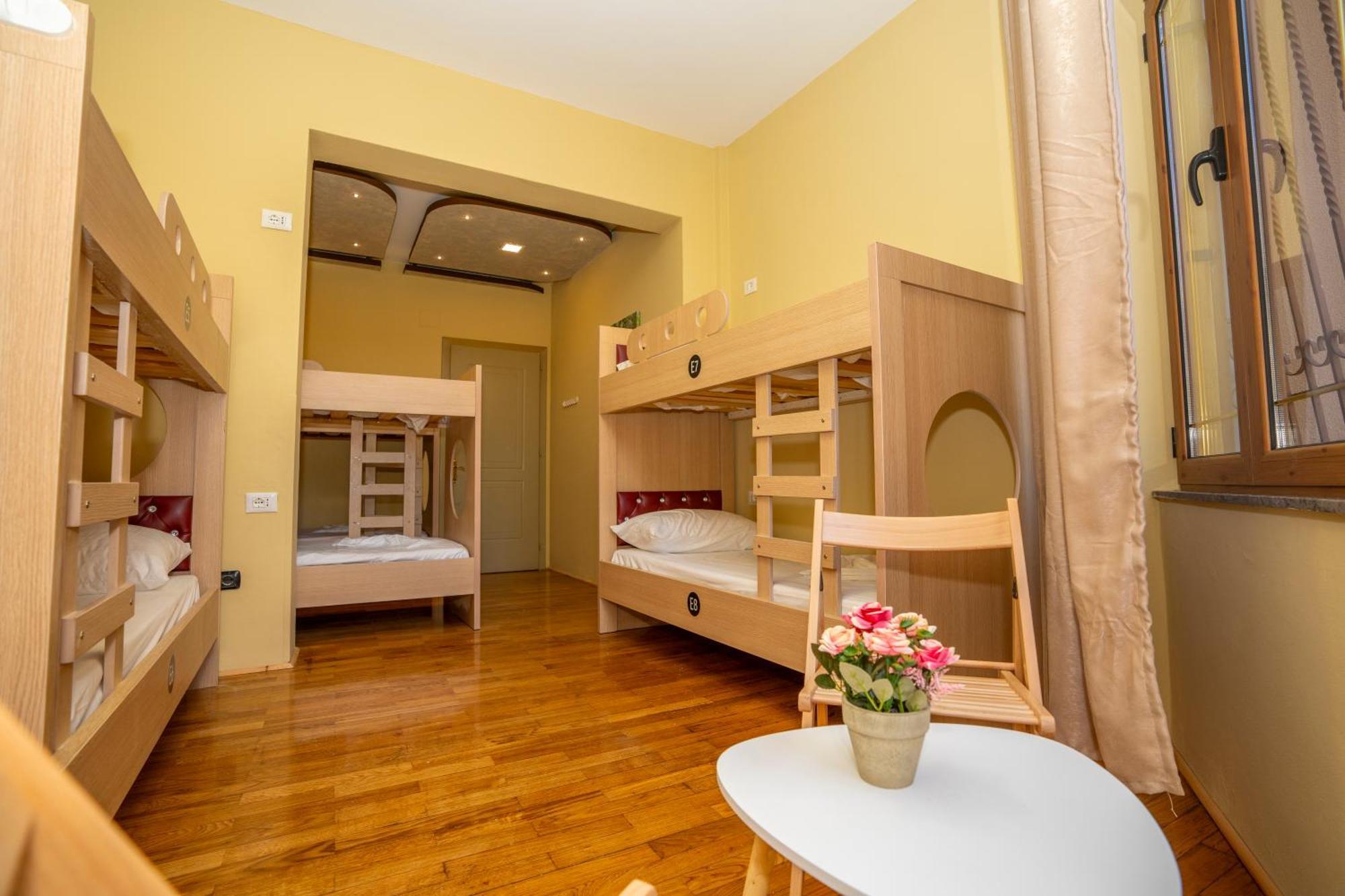Terrace Hostel & Lounge Bar Шкодер Екстер'єр фото