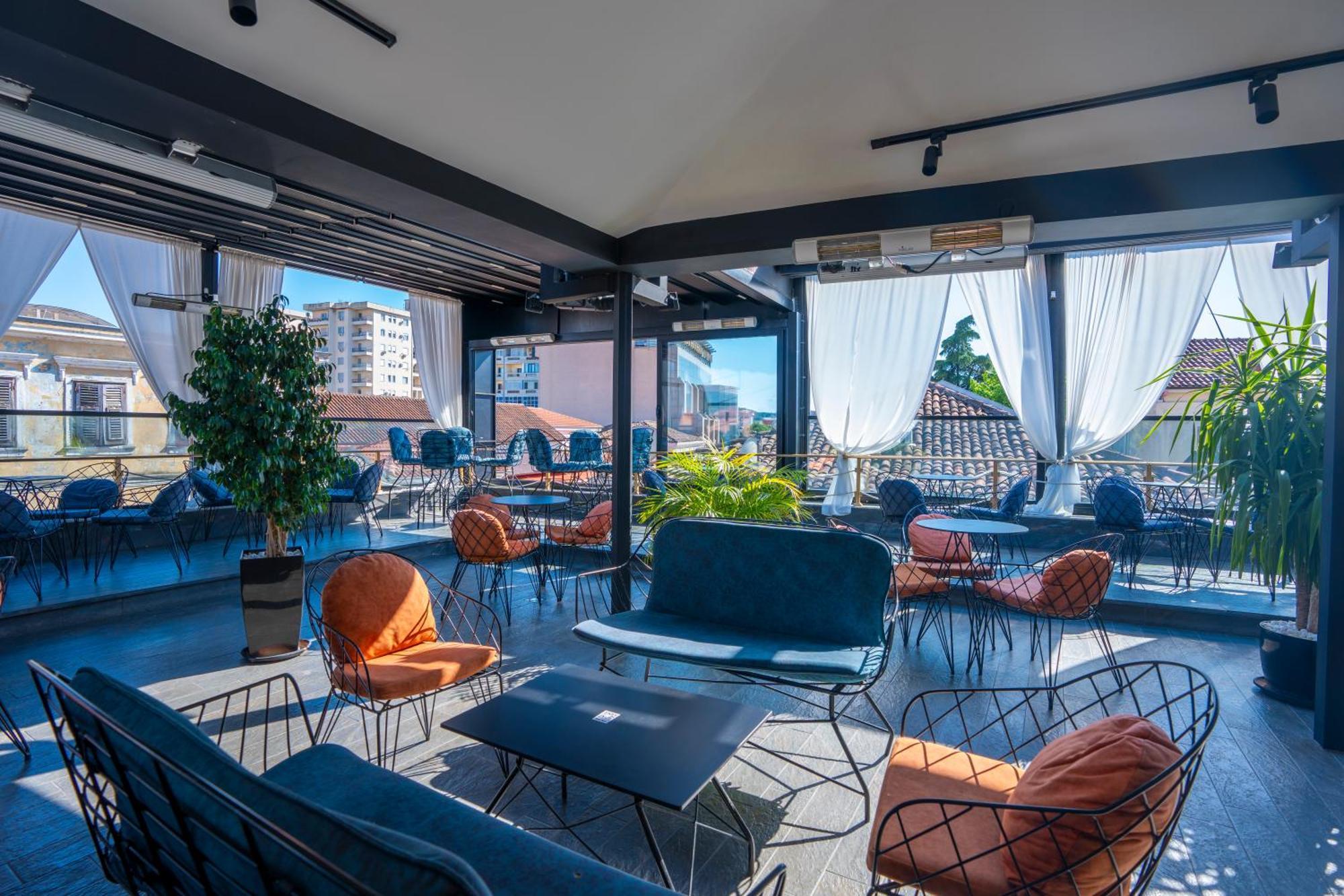 Terrace Hostel & Lounge Bar Шкодер Екстер'єр фото