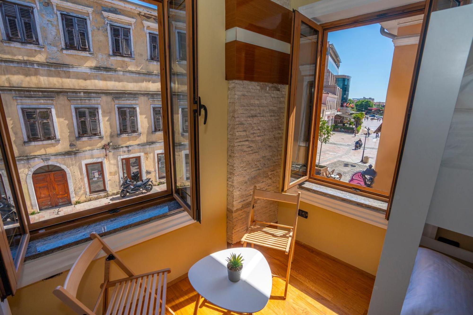 Terrace Hostel & Lounge Bar Шкодер Екстер'єр фото