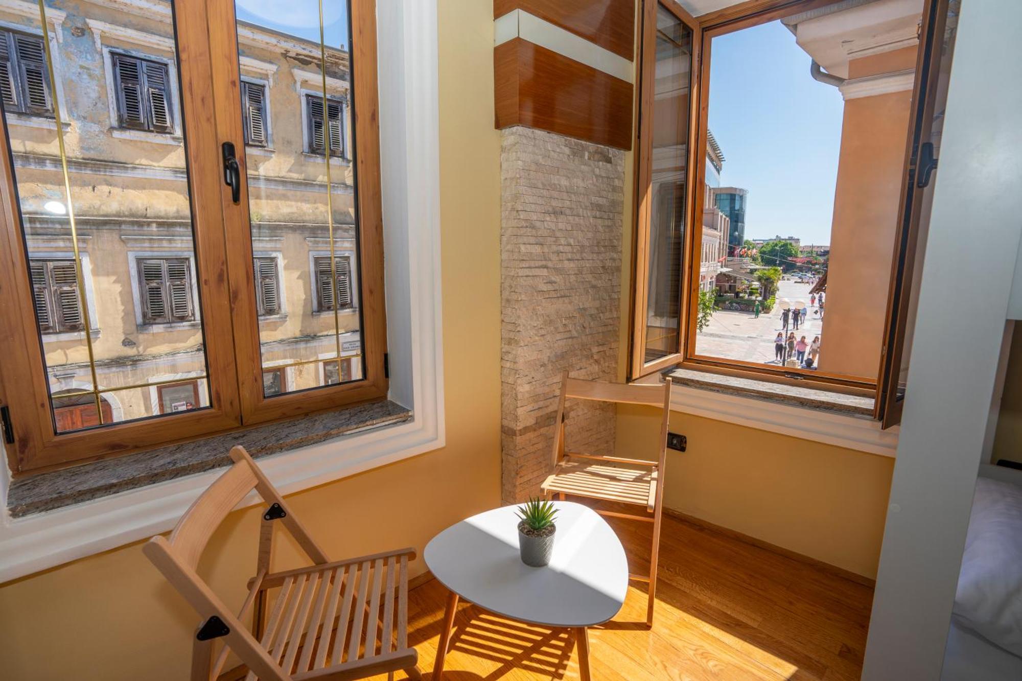 Terrace Hostel & Lounge Bar Шкодер Екстер'єр фото